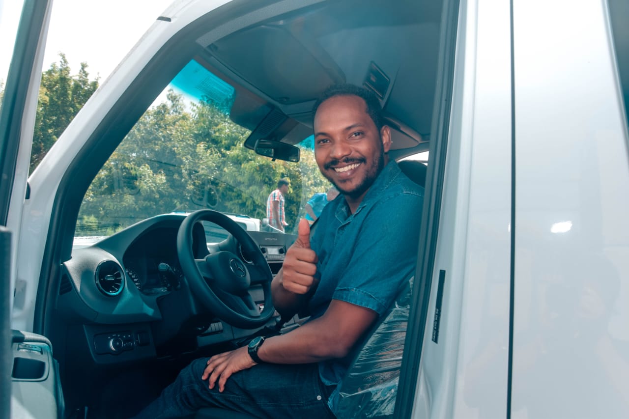 31E60025-6609-4E6A-9B38-8AE8BB320613