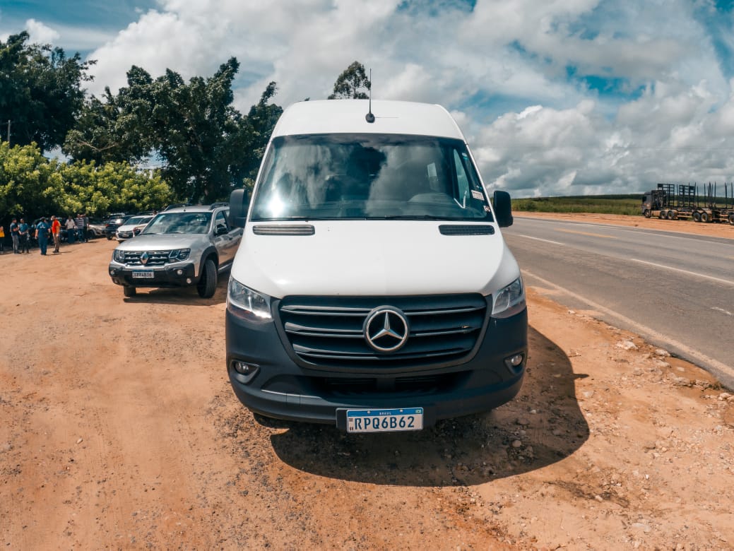 910ABF3B-6F3A-4DCB-980C-11605DFFBFFB